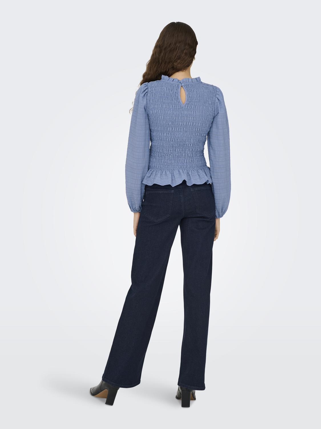 model_shot-back